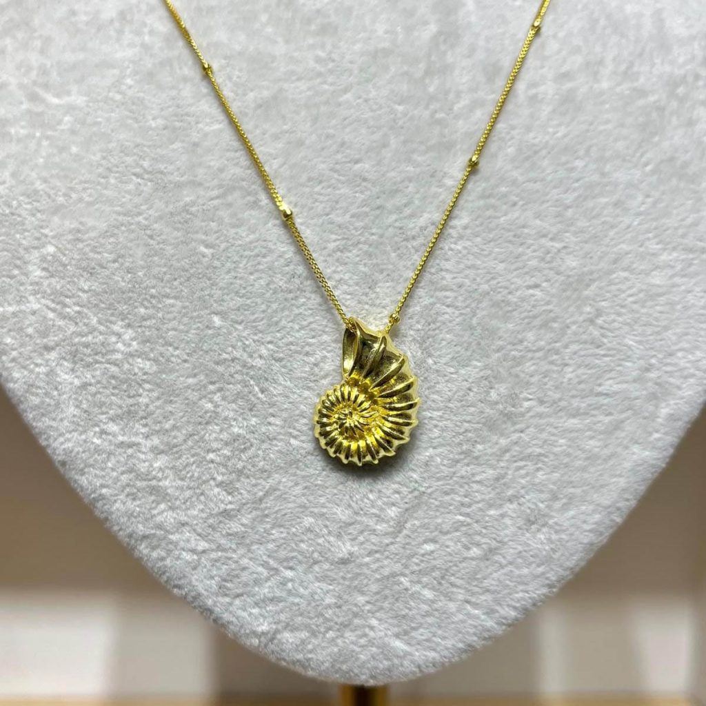 Sea Shell Necklace Silver Jewelry
